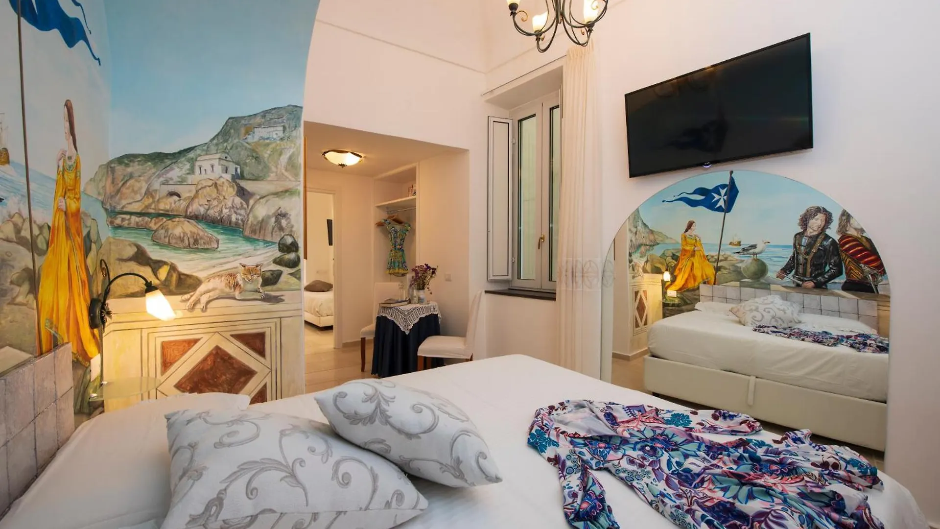 Hotel Antica Repubblica In Amalfi Center At 100Mt From The Sea