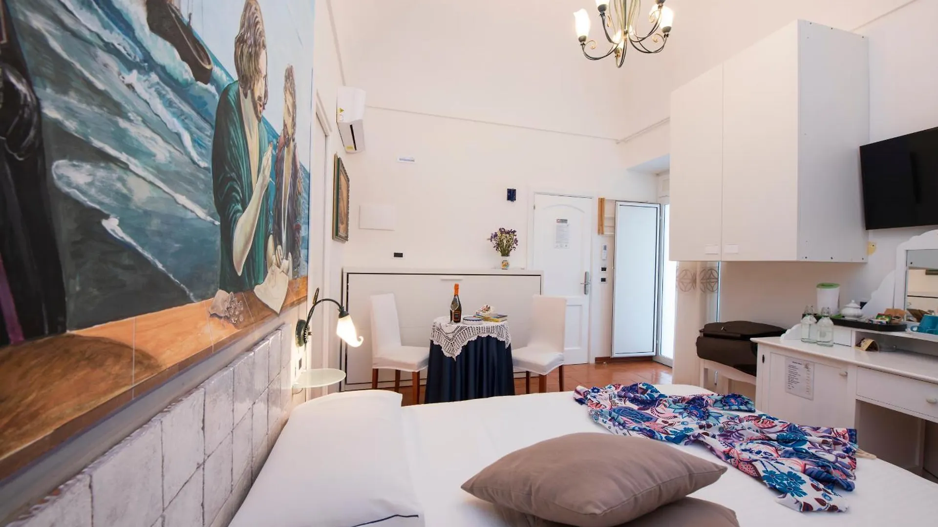 Hotel Antica Repubblica In Amalfi Center At 100Mt From The Sea İtalya