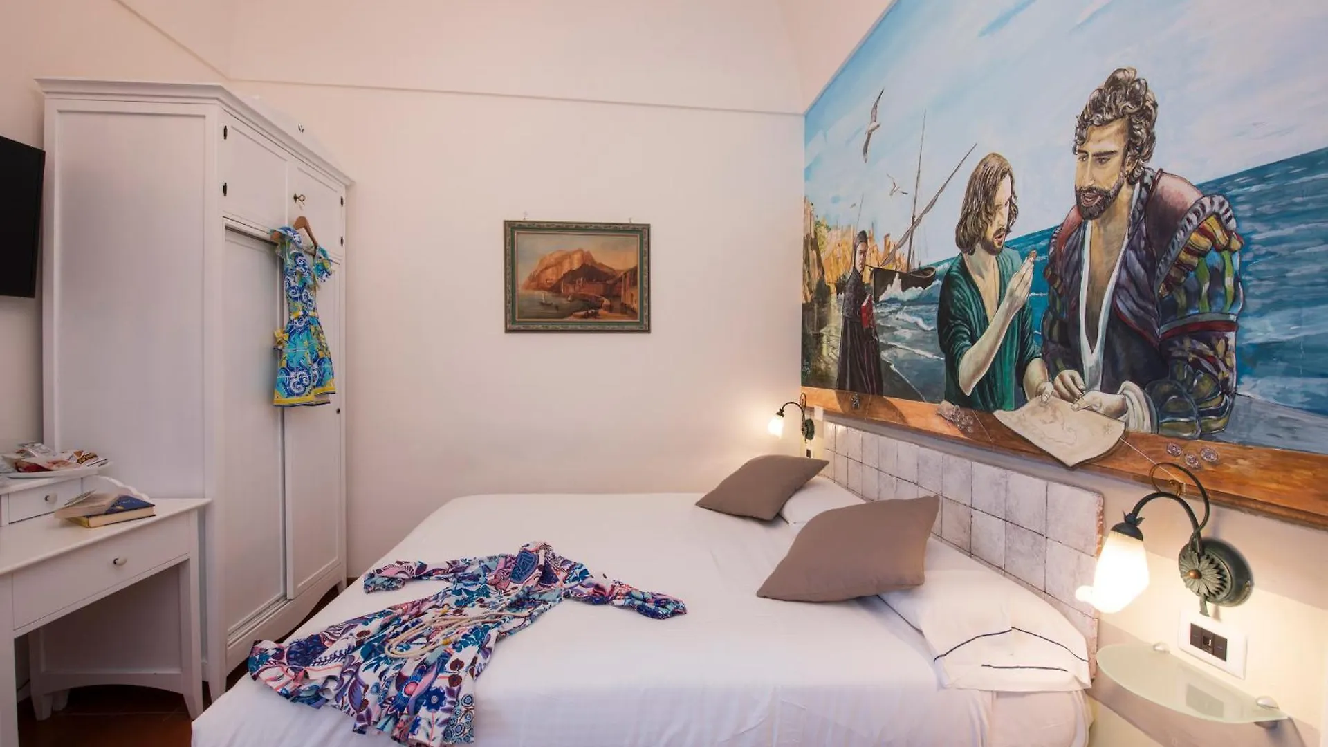 Hotel Antica Repubblica In Amalfi Center At 100Mt From The Sea İtalya